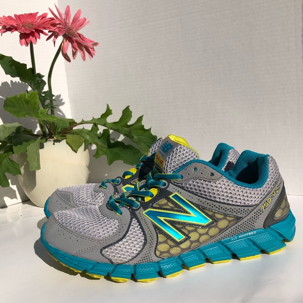 New Balance 750 V2 Women’s Running Shoes, 9.5